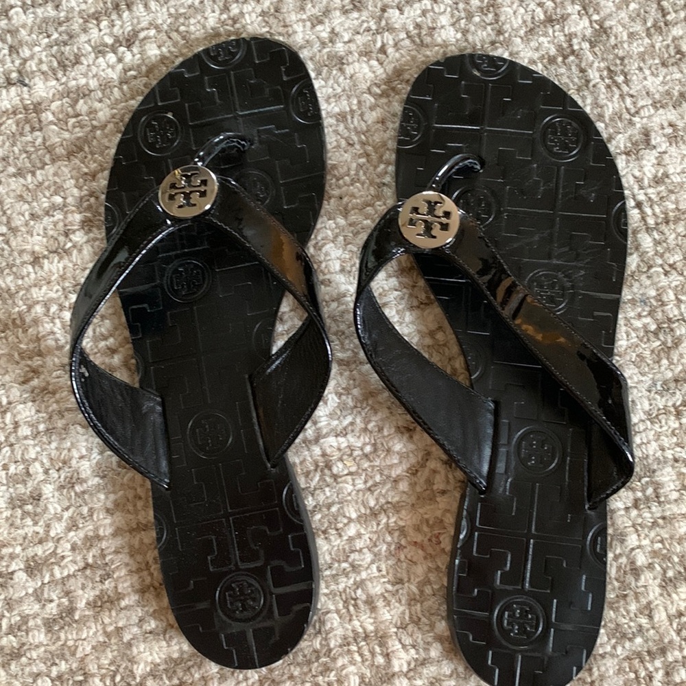 Tory Burch size 7 almost new